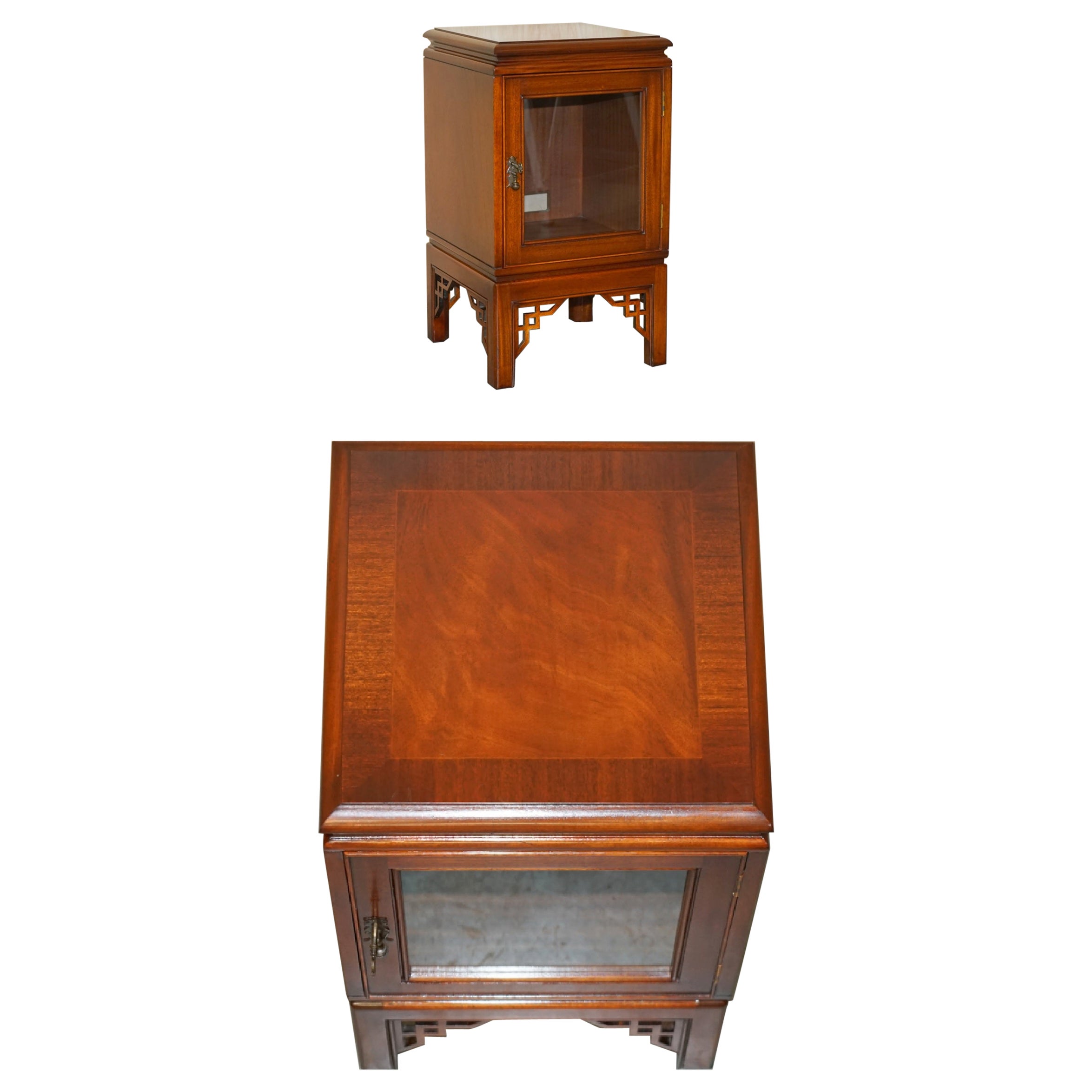 ORIENTAL CHINESE STYLE TEAK SiDE TABLE SIZED CABINET FOR MEDIA BOX STORAGE For Sale