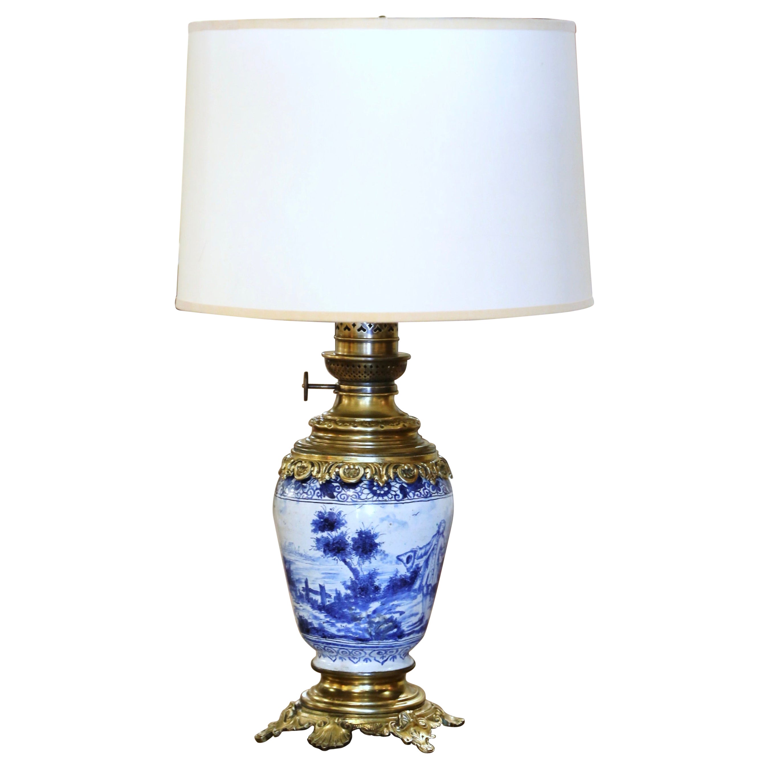 19th Century French Delft Blue and White Painted Porcelain and Brass Oil Lamp For Sale