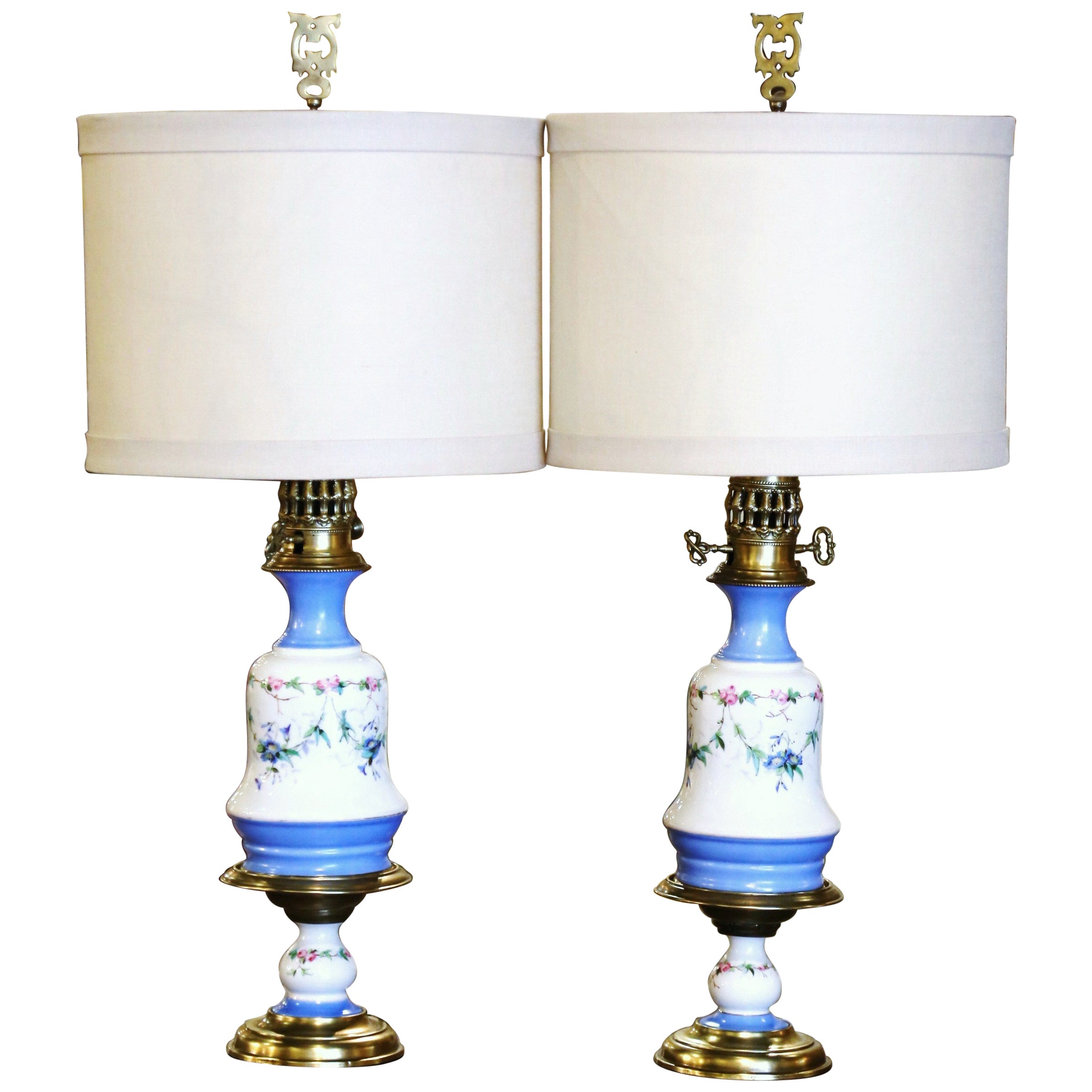 Pair of 19th Century French Porcelain & Brass Table Oil Lamps with Floral Motif For Sale