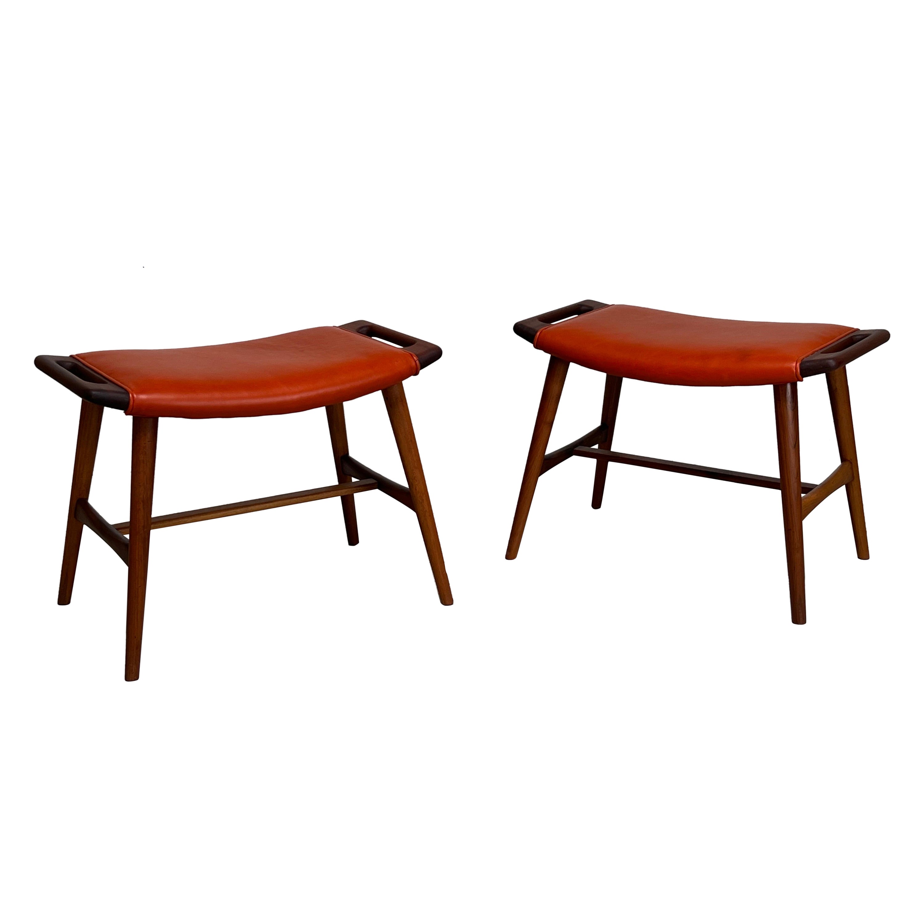 Pair of AP-30 Piano Stools by Hans Wegner For Sale