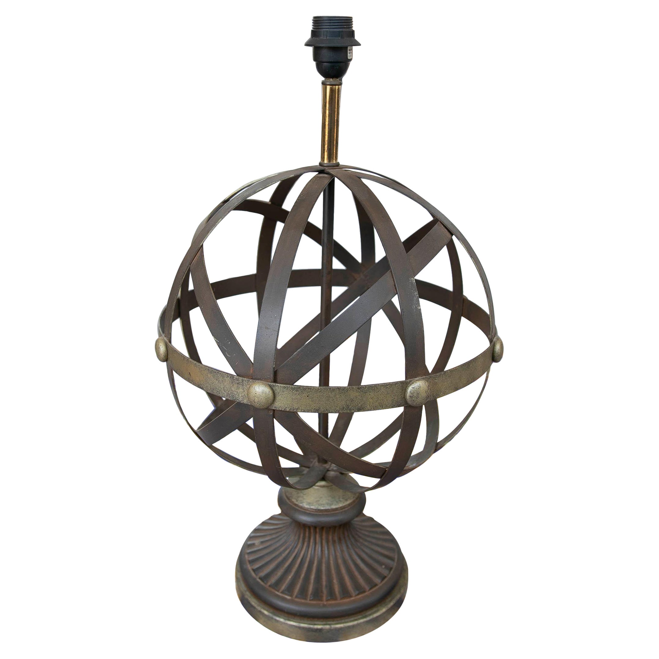 Round Iron Table Lamp with Circular Base For Sale