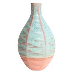 Vase à motif hexagonal en pistache fraise