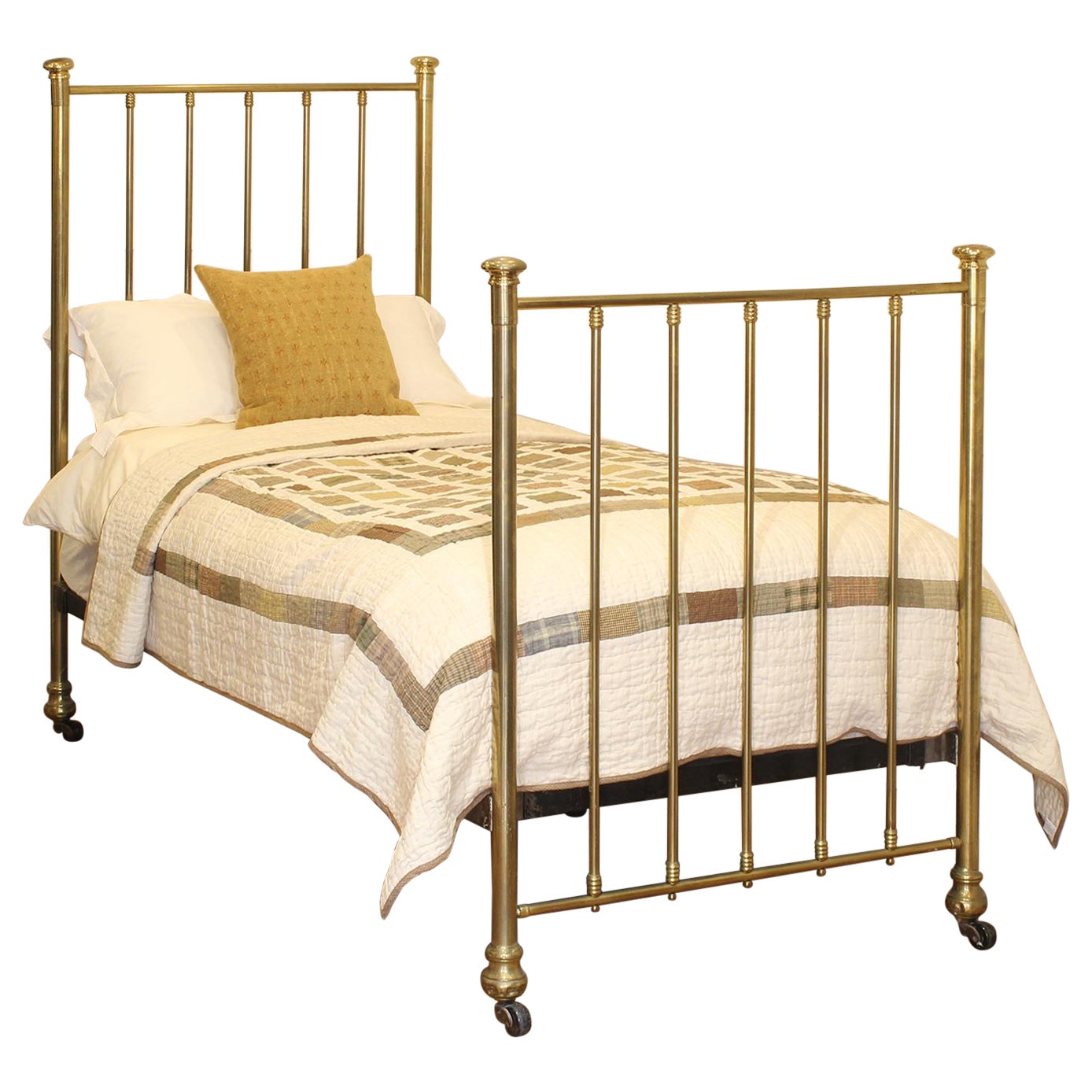 Single Brass Antique Bed MS63 For Sale