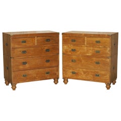 PAIR OF FINE ANTIQUE CIRCA 1920 CAMPHOR WOOD MILITARY CAMPAIGN CHEST OF DRAWERs