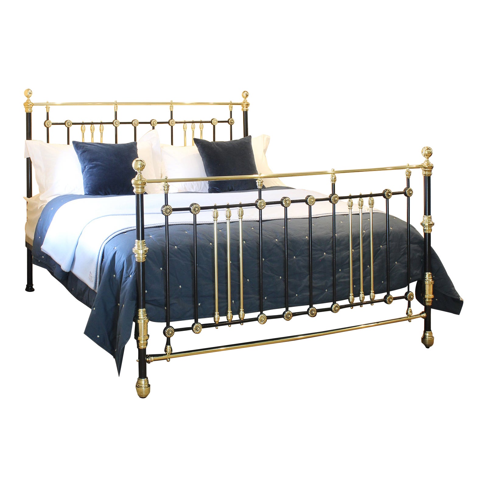 Extra Wide Brass and Iron Bed, MSK79 For Sale