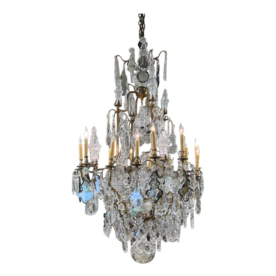 Palatial 19th Century French Louis XV Gilt Bronze & Crystal 16-Light Chandelier For Sale