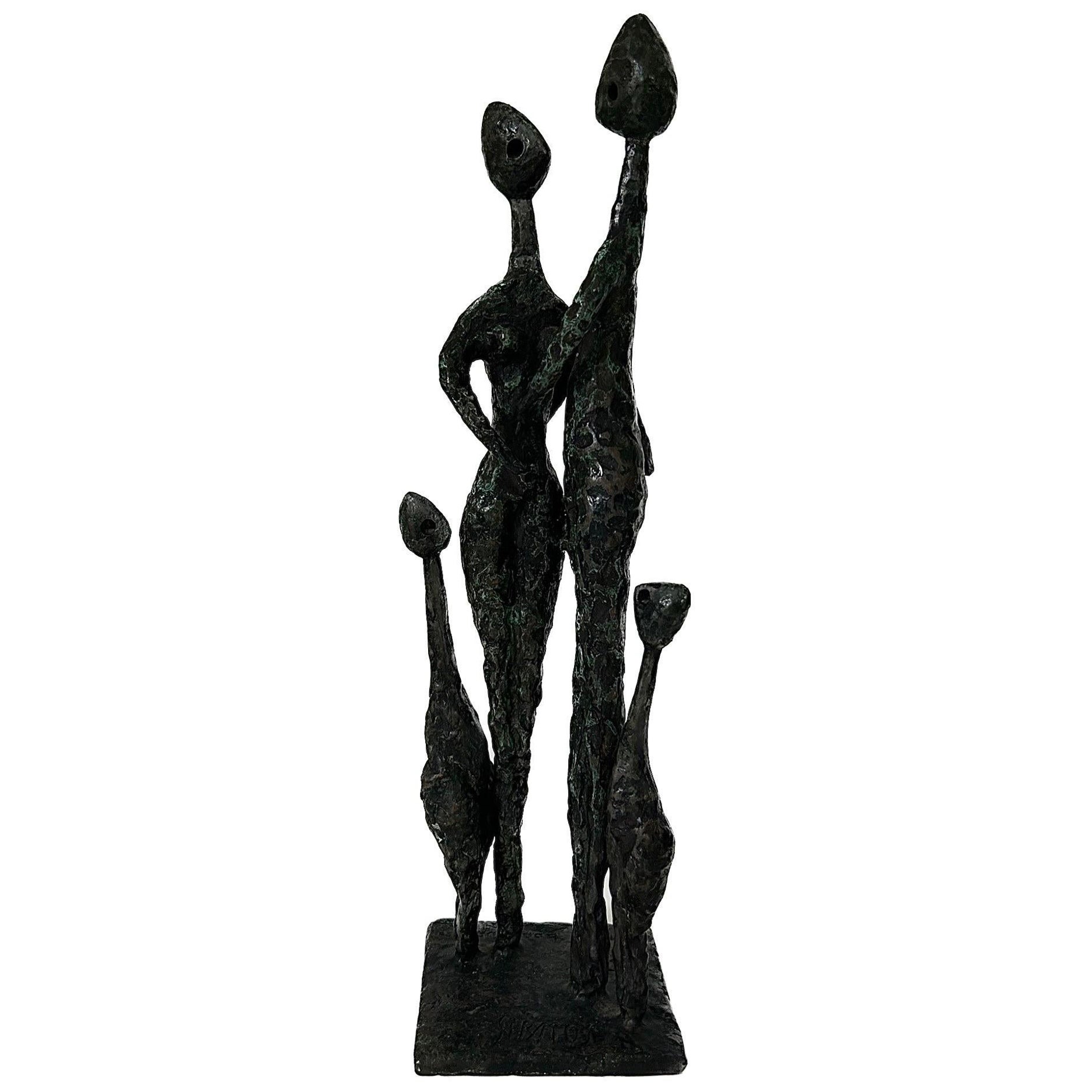 Sculpture en bronze d'une famille par Charles Stratos 