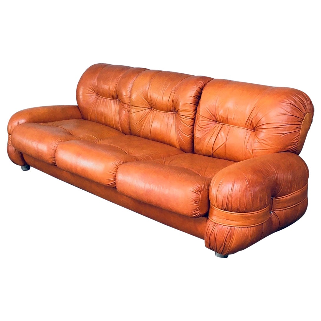 1970's Midcentury Modern Italian Design Leather 3 Seat Sofa For Sale