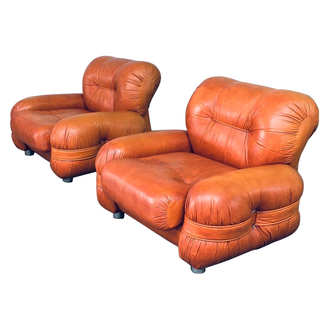 1970's Midcentury Modern Italian Design Leather Lounge Chair Set For Sale