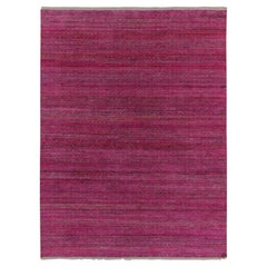 Rug & Kilim's Contemporary Rug in Pink and Red Striae (tapis contemporain à rayures roses et rouges)