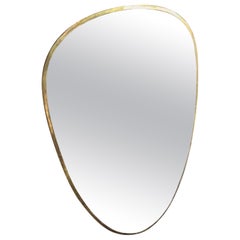 1950s Gio Ponti Style Mid-century Modern Brass Oval Shaped Italian Wall Mirror (Miroir italien de forme ovale)