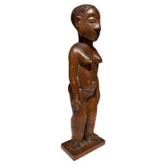 Statua antica femminile della tribù Mangbetu - Regione del Congo Uele - XIX secolo