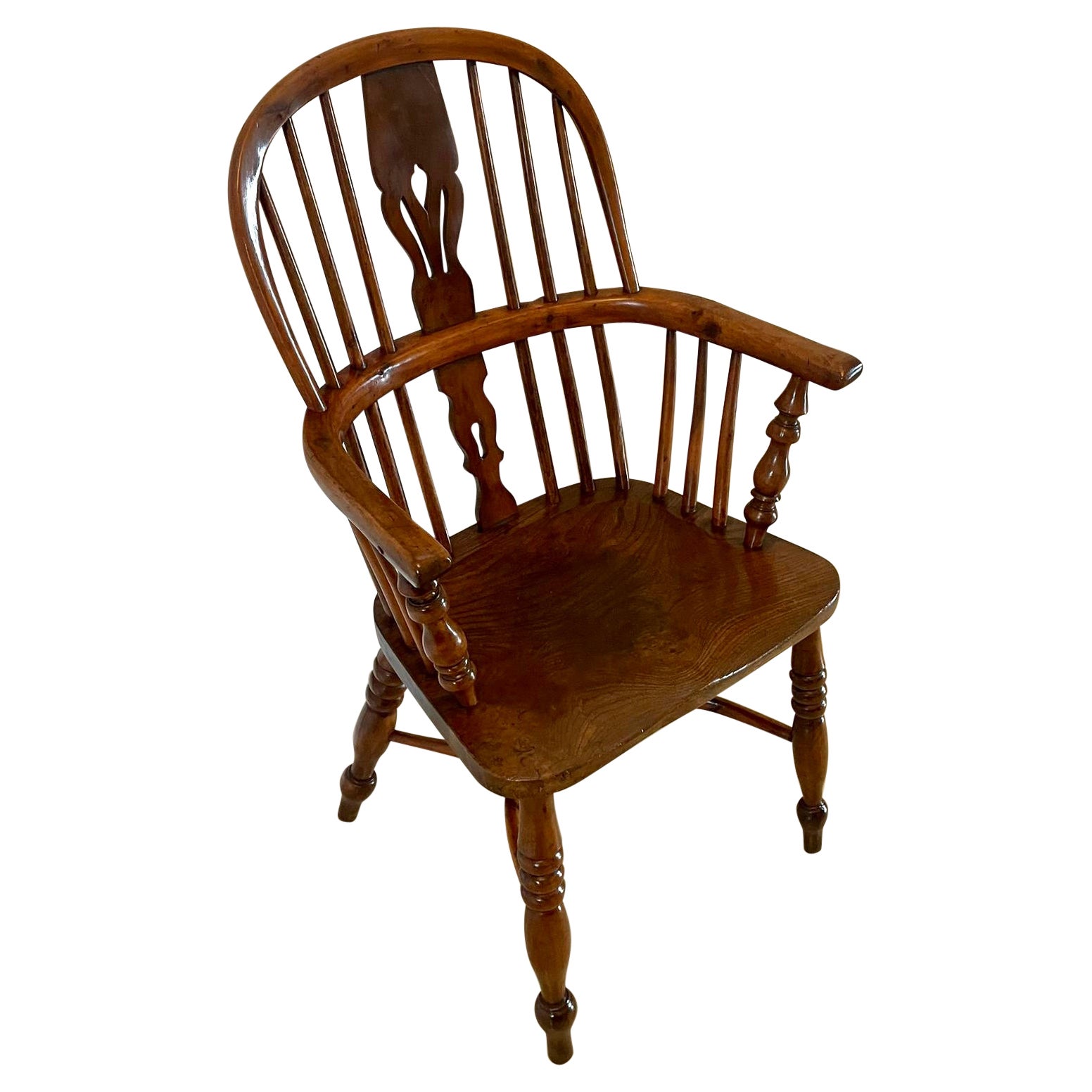 Fauteuil Windsor ancien en bois d'if de qualité George III  en vente