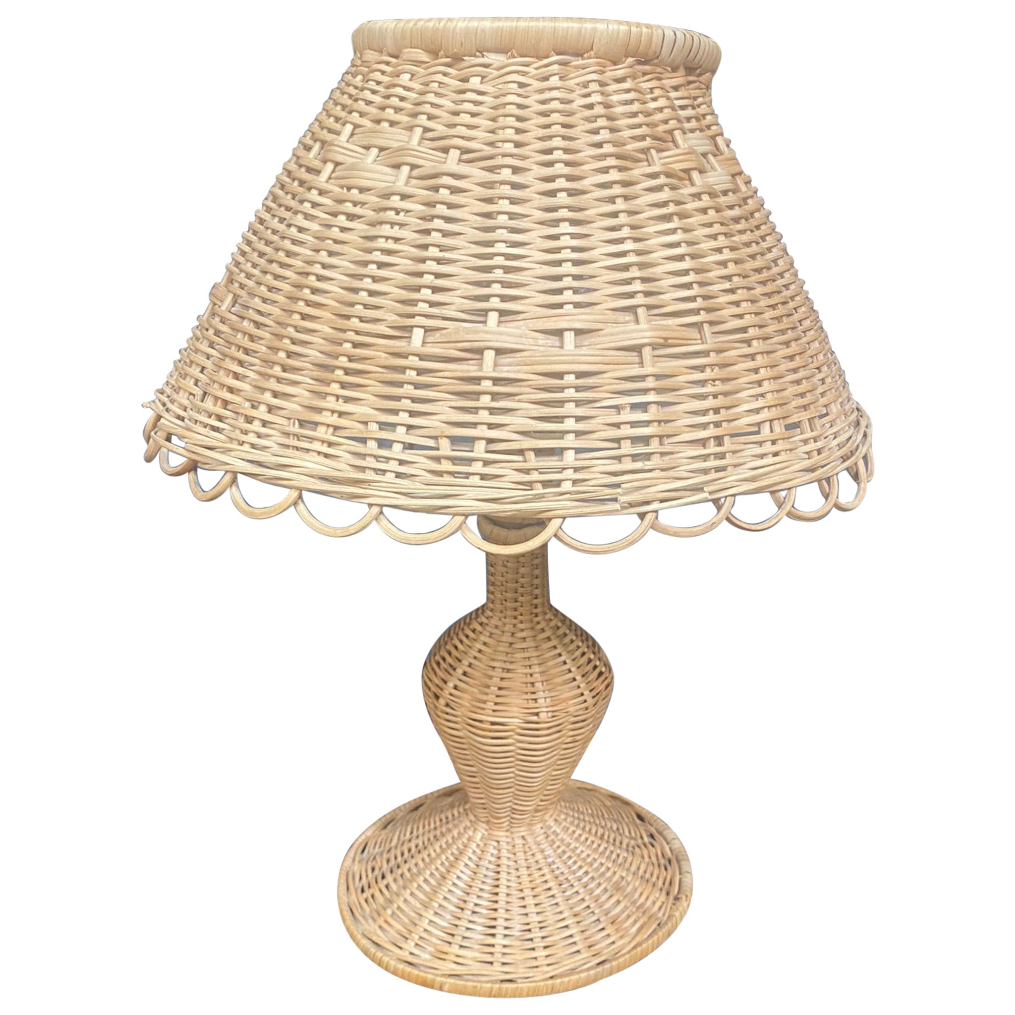 Lampe en rotin et bambou, datant d'environ 1950-1960