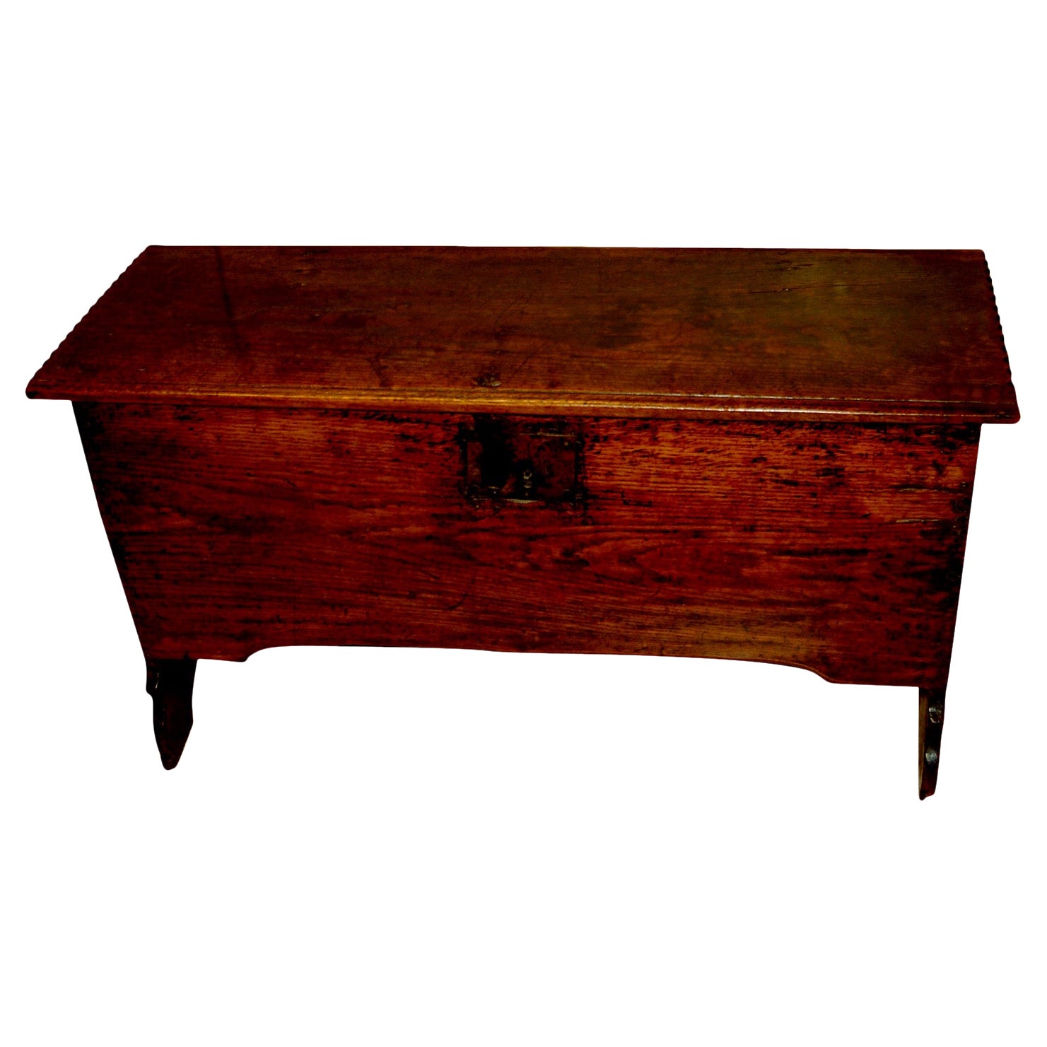 English William and Mary 17th Century Oak Coffer with Bootjack Ends Small Size For Sale