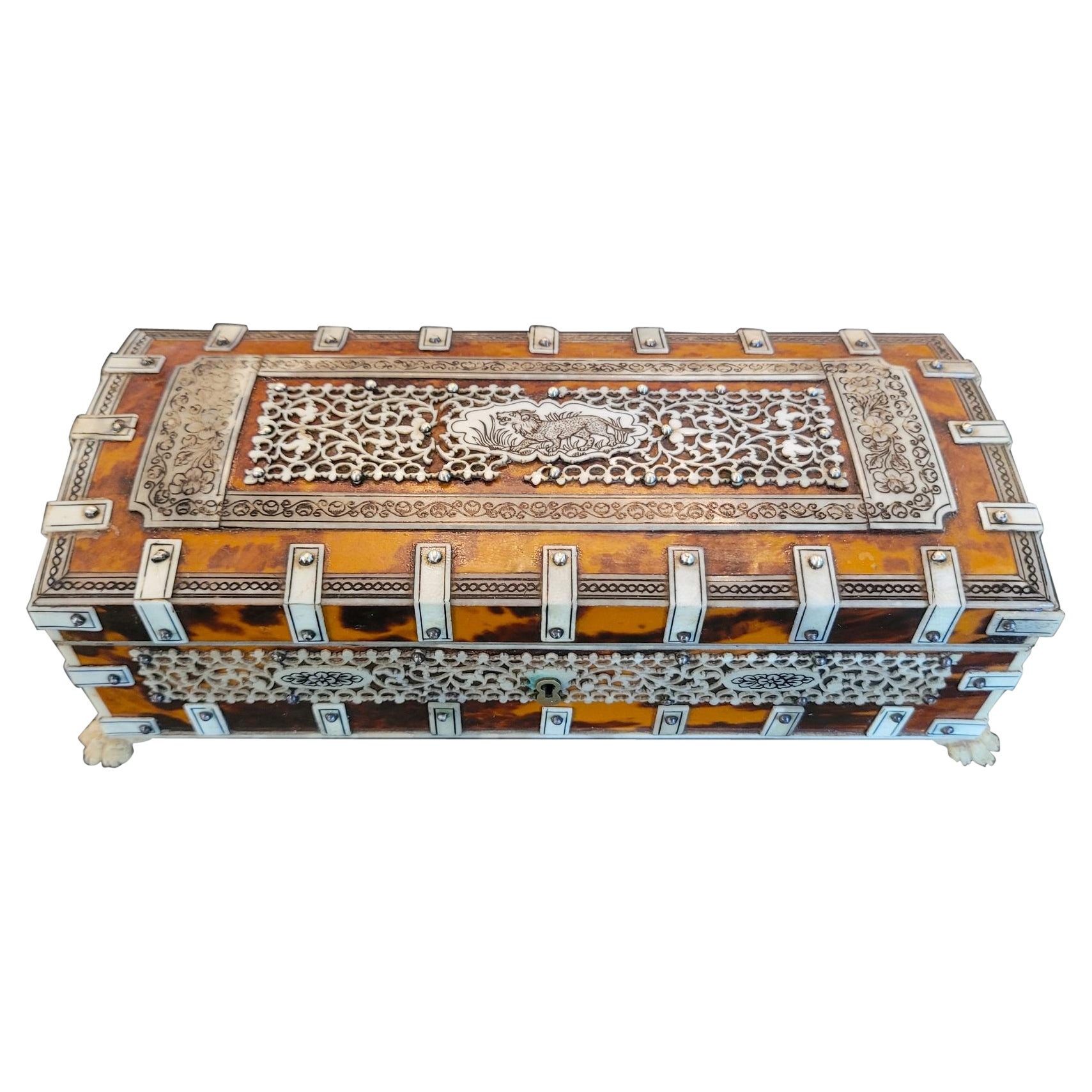 19th Century Anglo Indian Vizagapatam Shell and Bone Trinket Box