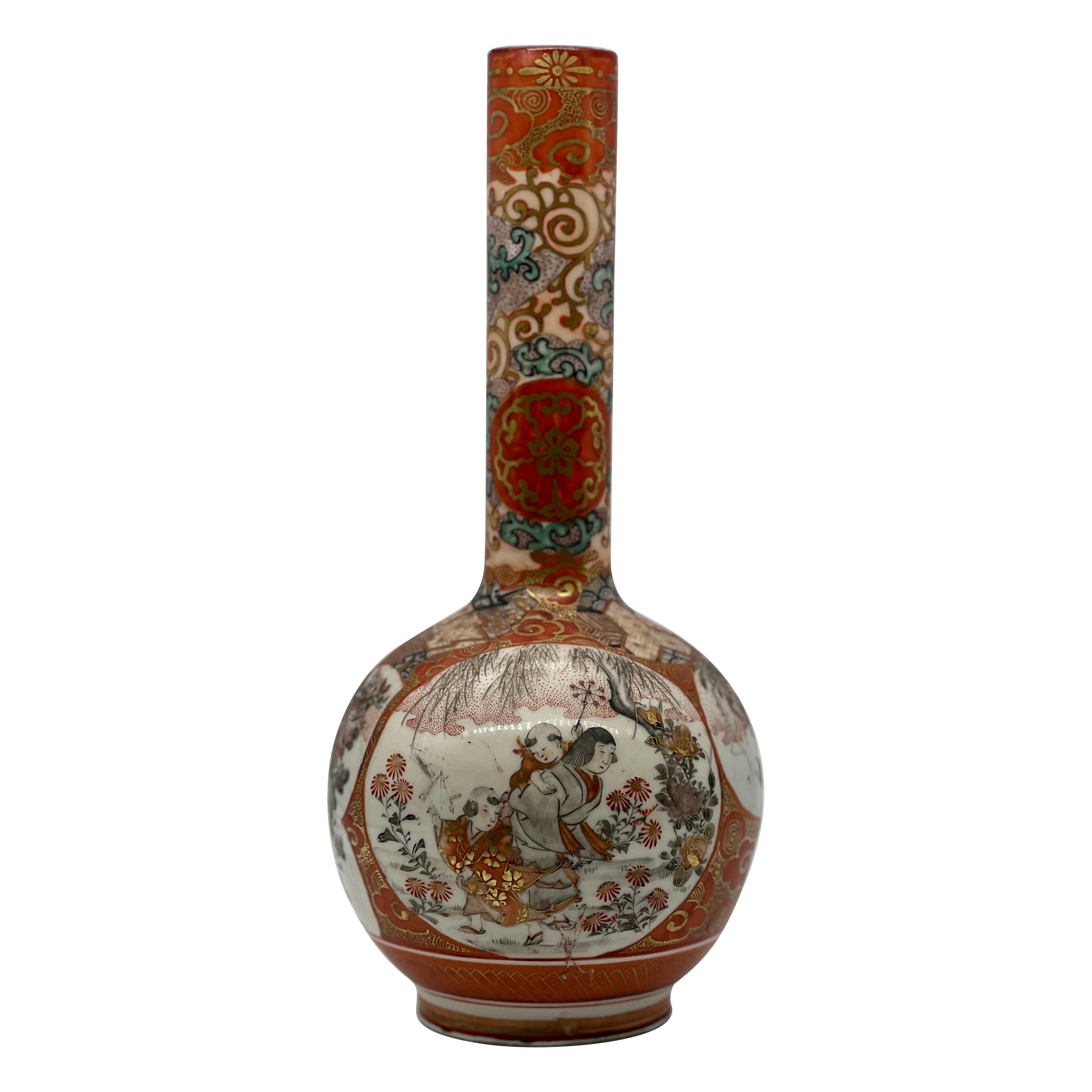 A Fine Japanese Kutani Bottle Vase. The Best of Kutani, Satsuma, Arita. Signed.  For Sale