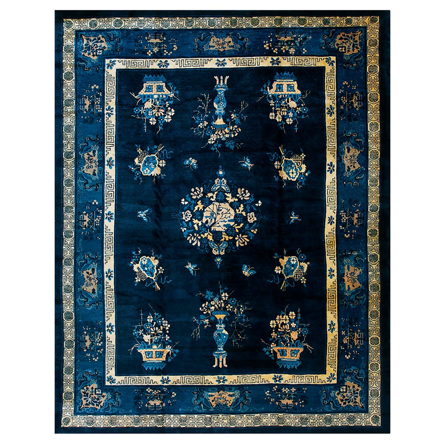 Early 20th Century Chinese Perking Carpet ( 9' x 11'8'' - 275 x 355 ) For Sale