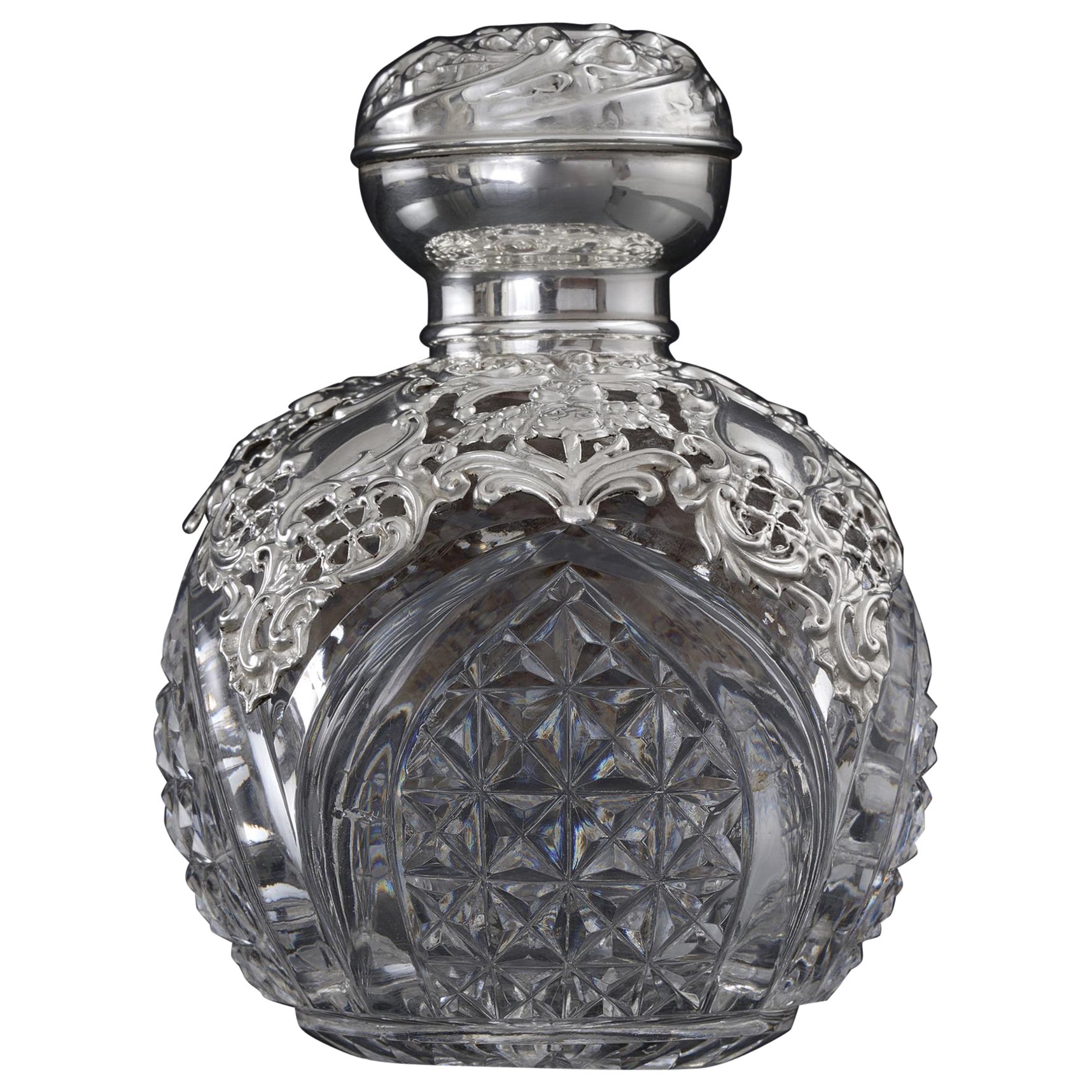 Edwardianischer Parfümflakon aus geschliffenem Glas und Silber im Angebot