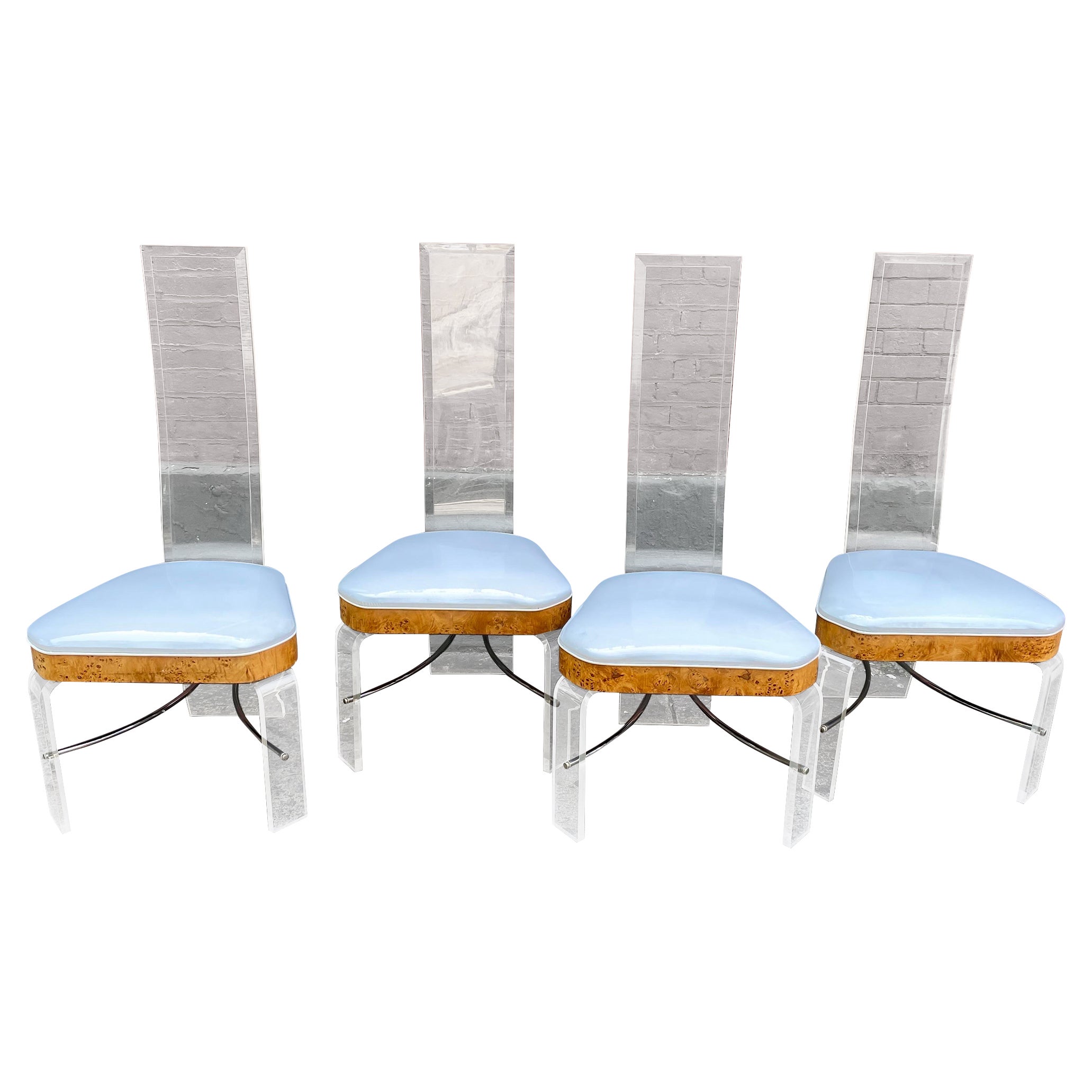 Ensemble de 4 chaises à haut dossier en Lucite de Hill Manufacturing Company en vente