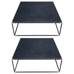 Paire de tables basses en acier patiné 'Filiforme' par Design Frères