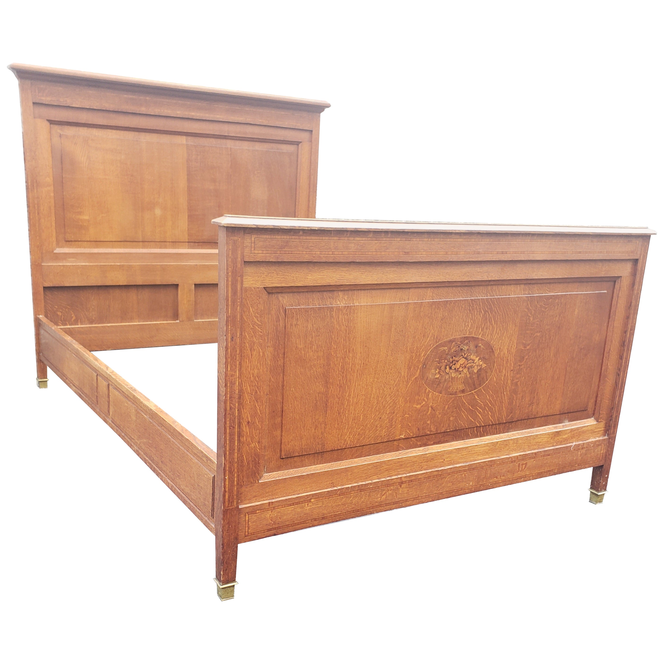 Early 20th Century Arts and Craft Marquetry Inlaid Quatersawn Oak Double Bed For Sale