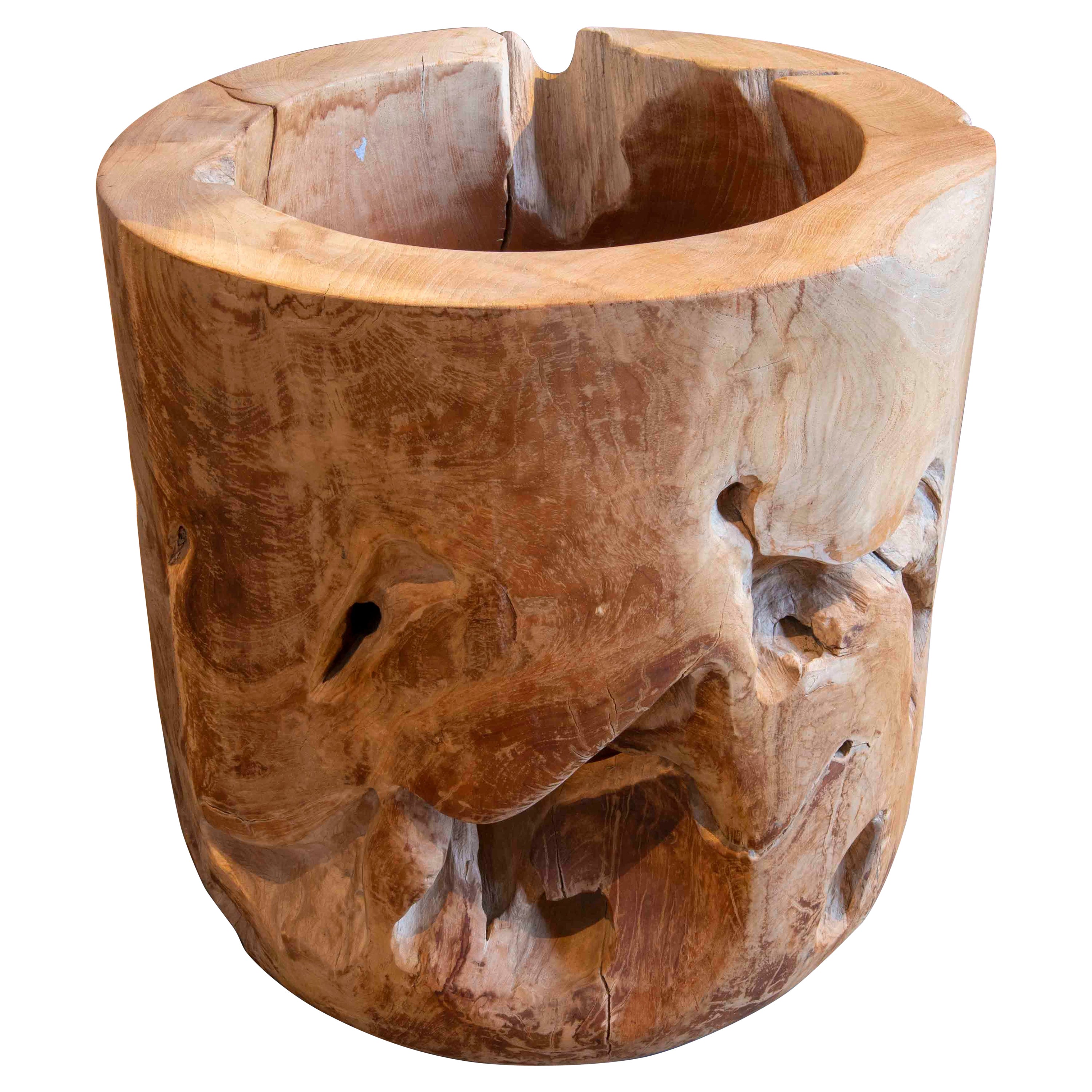 Round Wooden Planter for Plants For Sale
