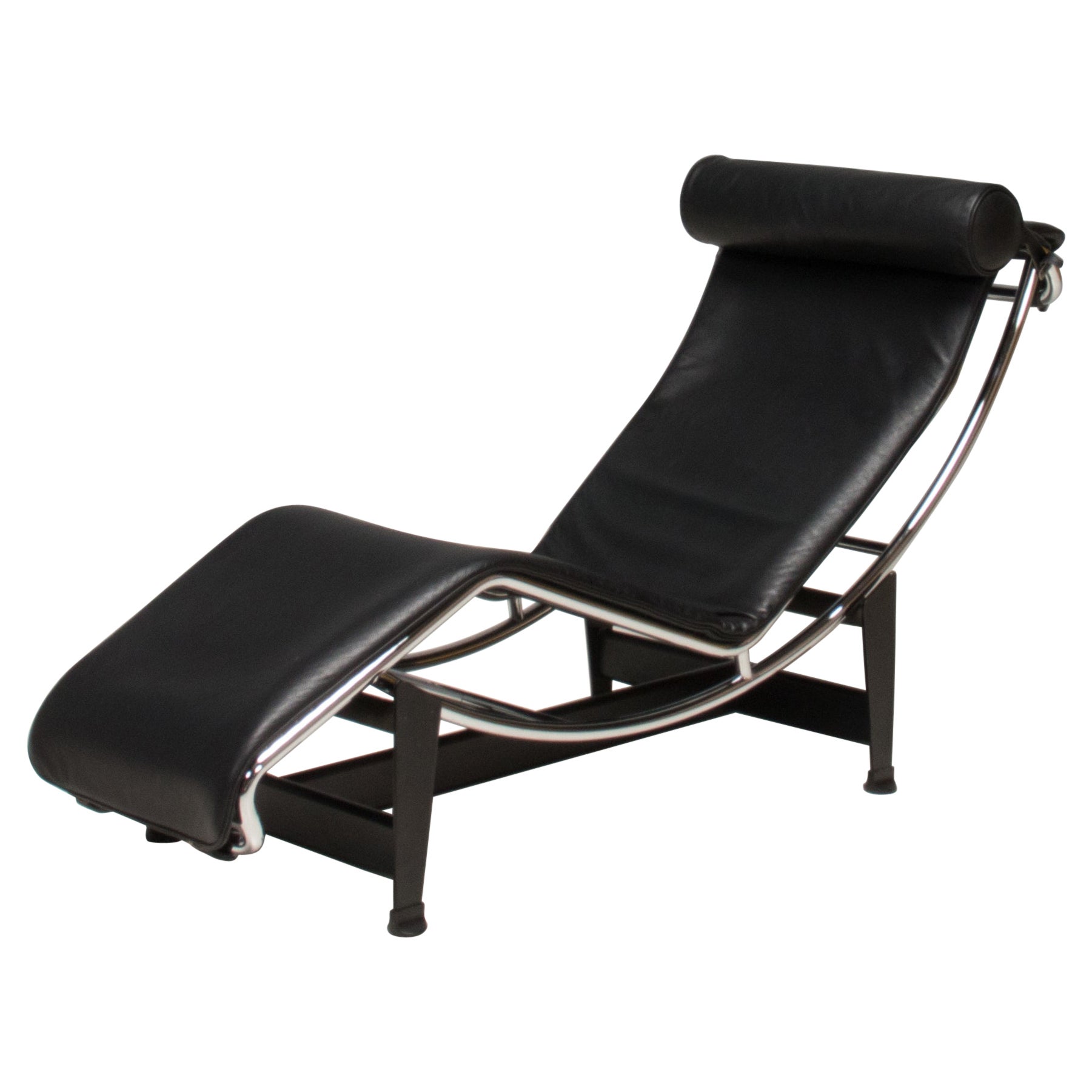 Cassina Le Corbusier, Pierre Jeanneret & Charlotte Perriand LC4 Chaise Lounge