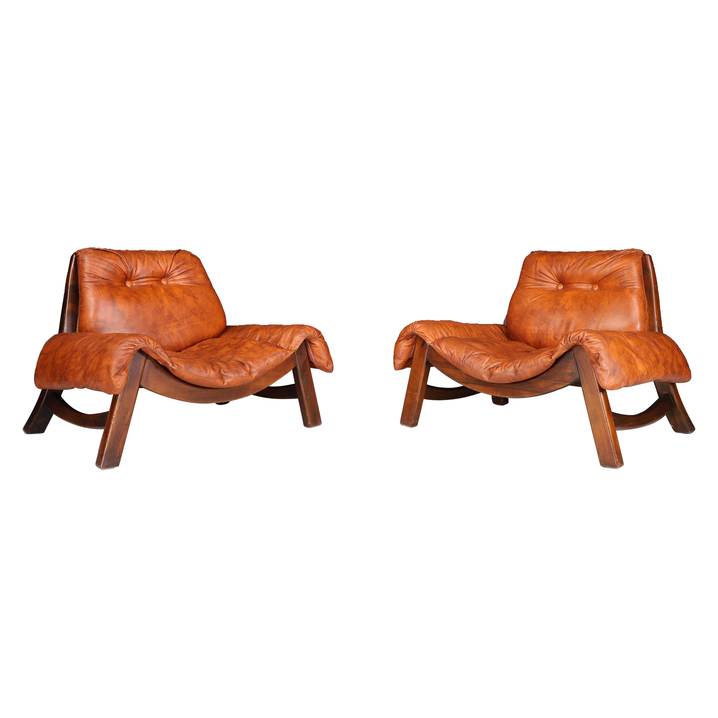 Italian pair of two Lounge chairs in fine leather and Walnut Wood, Italy 1970s  
