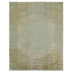 Tapis Voysey Arts & Crafts ancien vert avec motifs floraux, de Rug & Kilim