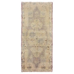 Türkischer Anatolischer Vintage-Teppich