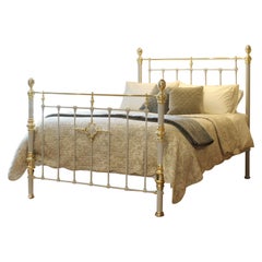 Decorative Brass and Iron Victorian Antique Bed in Grey MK275