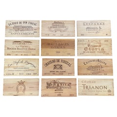 Boîte à vin et étiquettes françaises vintage en bois, lot de 12