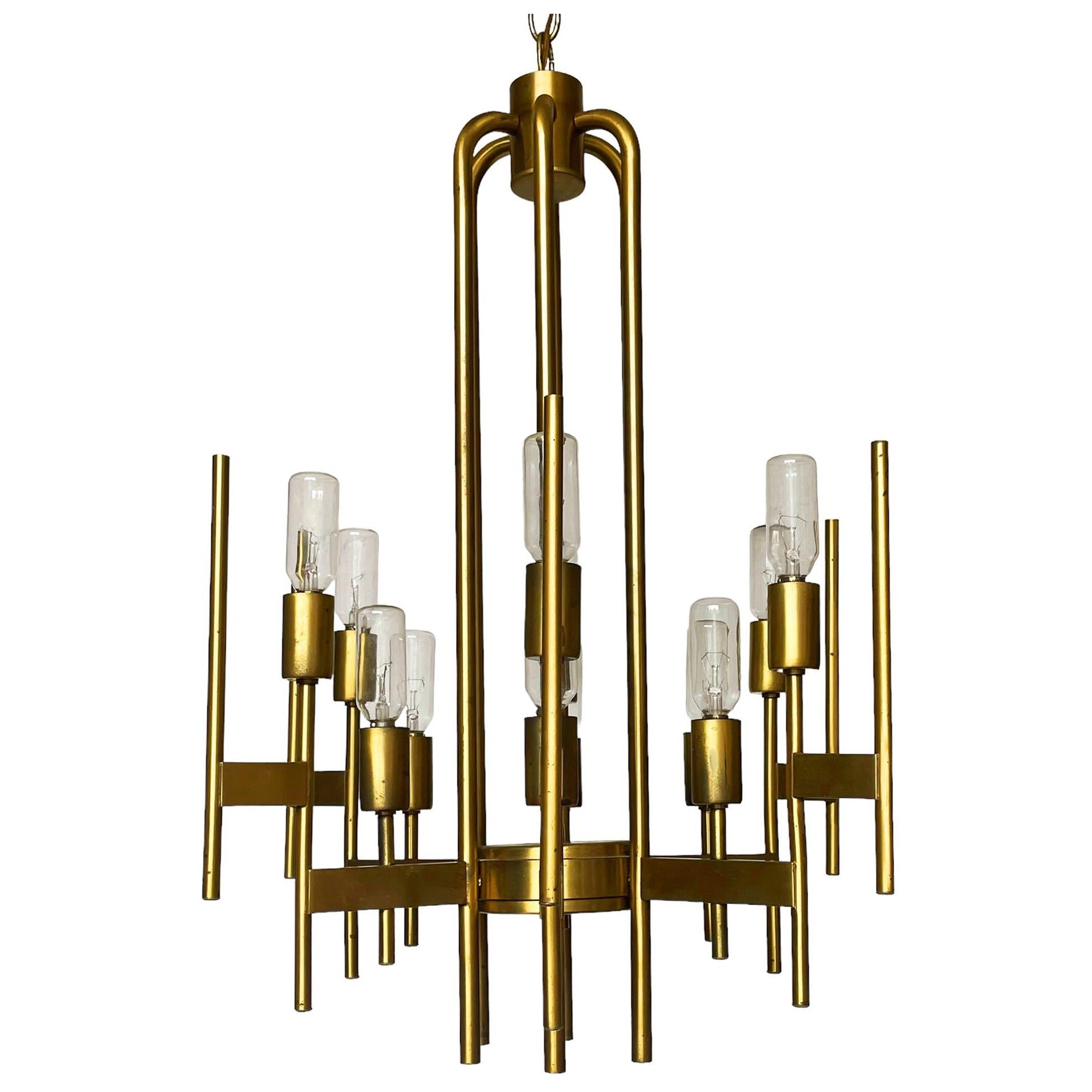 Italian Mid Century Modern Brass Chandelier by Gaetano Sciolari For Sale