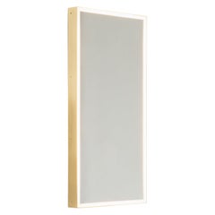 Miroir moderne rectangulaire éclairé à l'avant avec un cadre en laiton de la collection Quadris, Petit