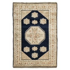 Rumänischer Medaillon-Teppich im Vintage-Design