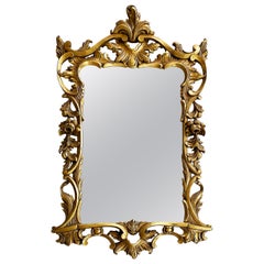 Miroir vintage en bois doré avec sculpture ouverte, fabriqué en Espagne, prêt à être accroché