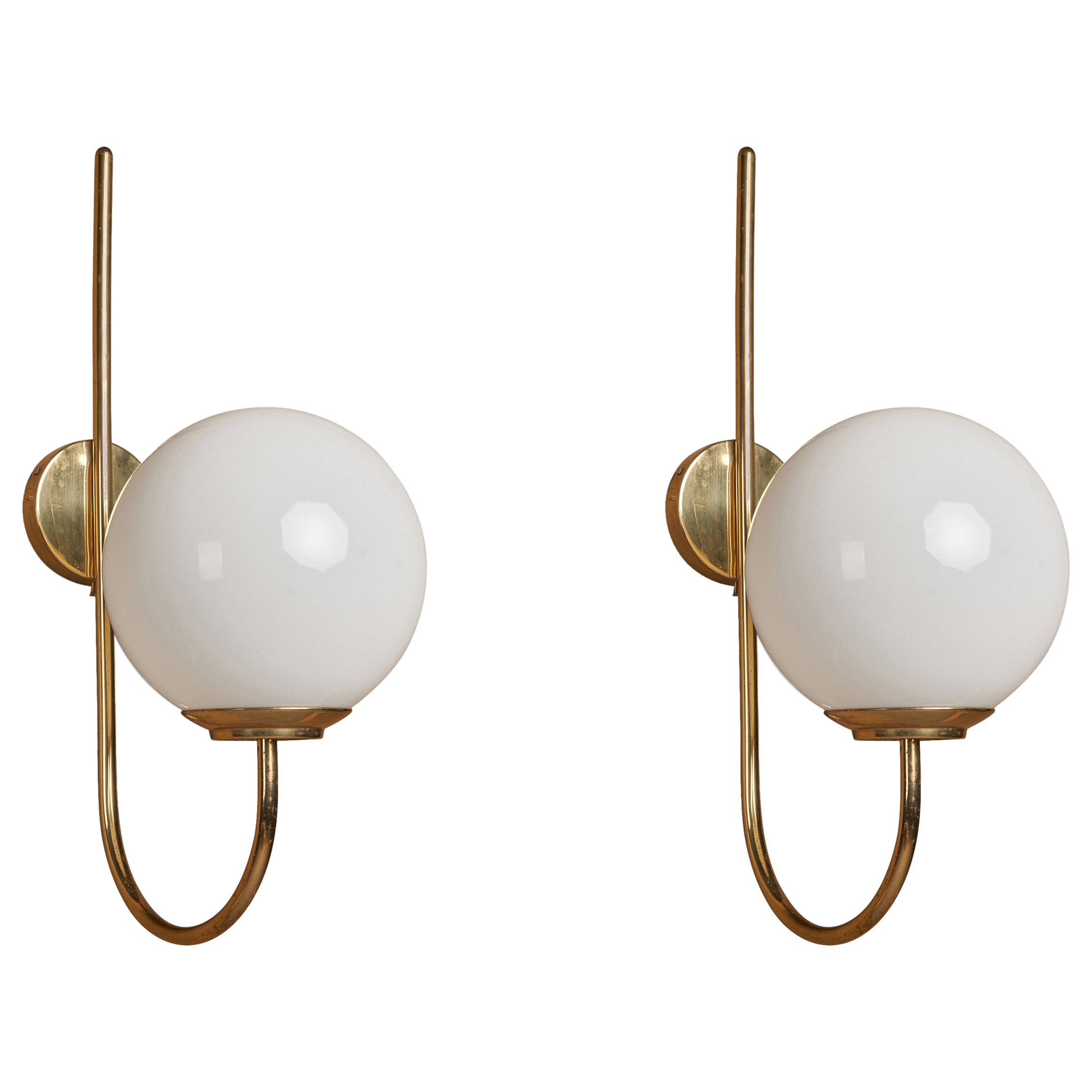 Luigi Caccia Dominioni, Sizeable Wall Lights, Brass, Glass, Italy, 1950s For Sale