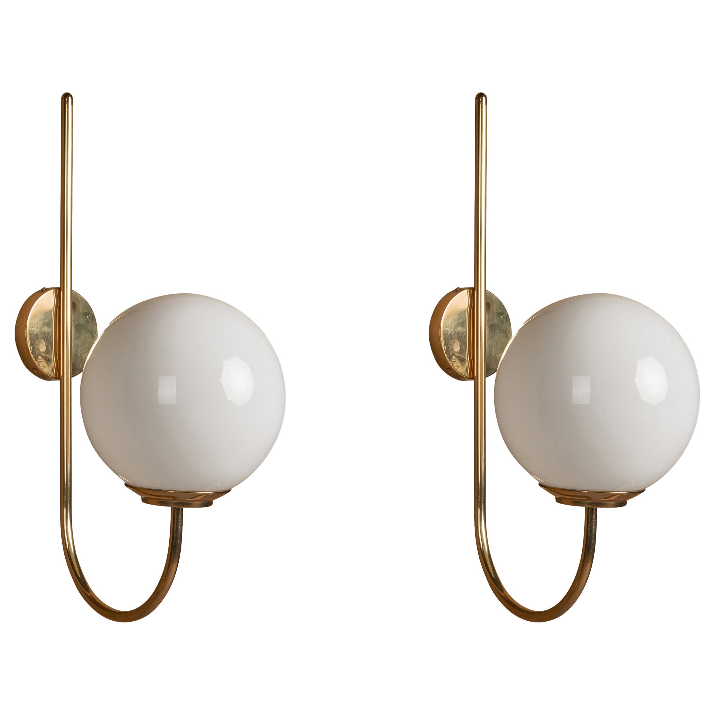 Luigi Caccia Dominioni, Sizeable Wall Lights, Brass, Glass, Italy, 1950s For Sale