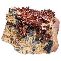 Vanadinit-Kristall-Cluster mit Barite-Matrix aus Mibladen, Marokko
