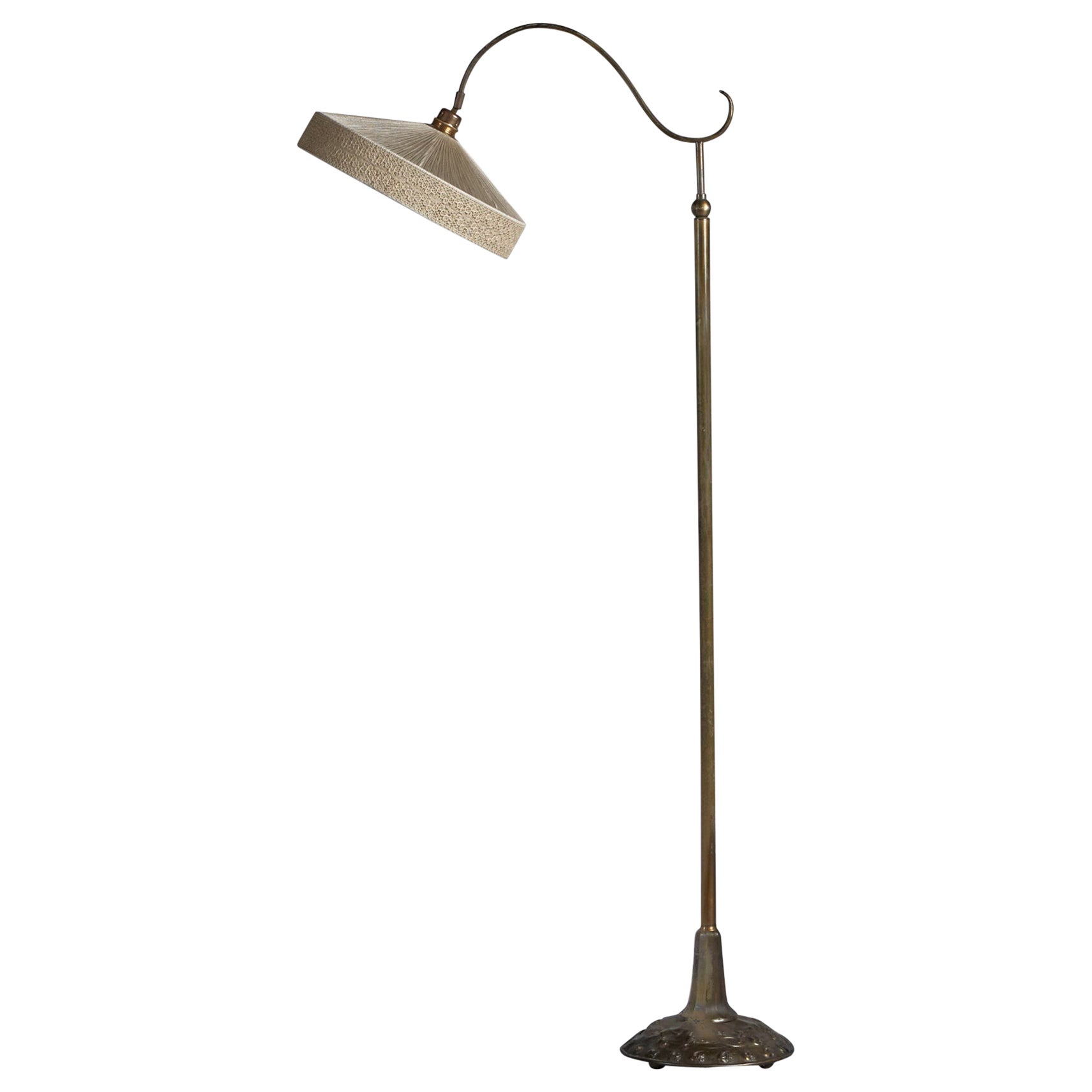 Créateur suédois, lampadaire, laiton, tissu, Suède, années 1930