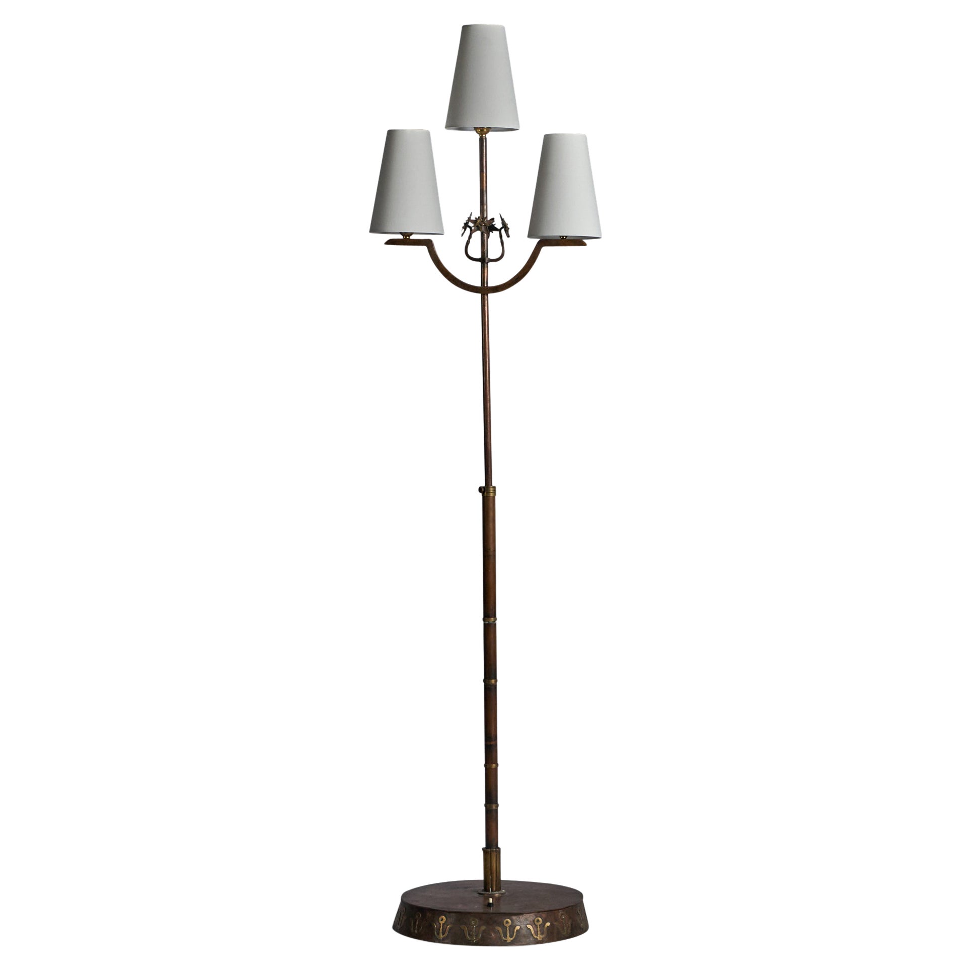 Designer suédois, lampadaire, laiton, cuivre, tissu, Suède, années 1930