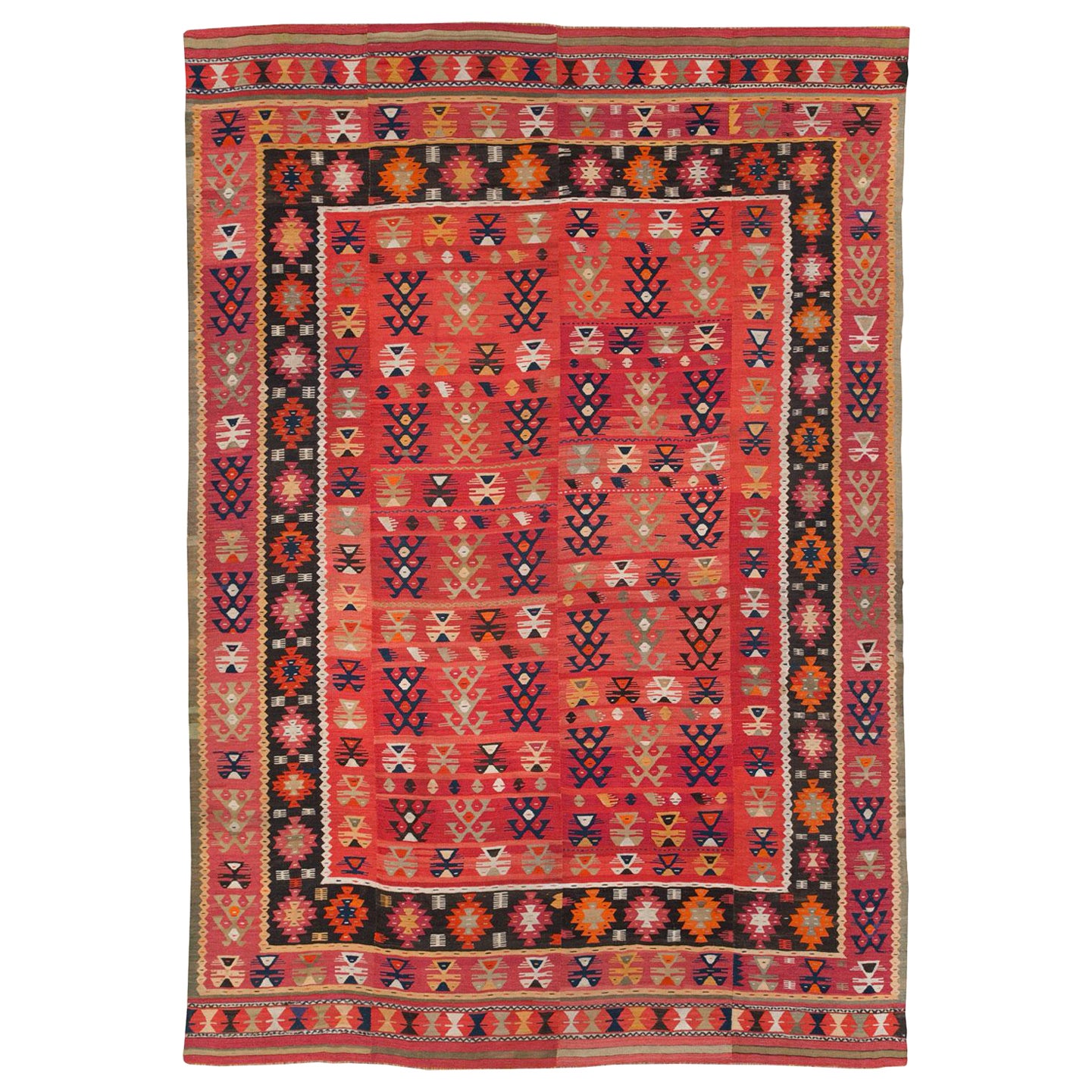 Early 20th Century Handmade Turkish Flatweave Kilim Large Carpet For Sale