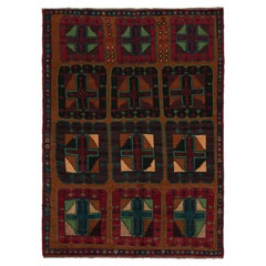 Tapis tribal vintage Baluch en Brown avec motifs géométriques par Rug & Kilim