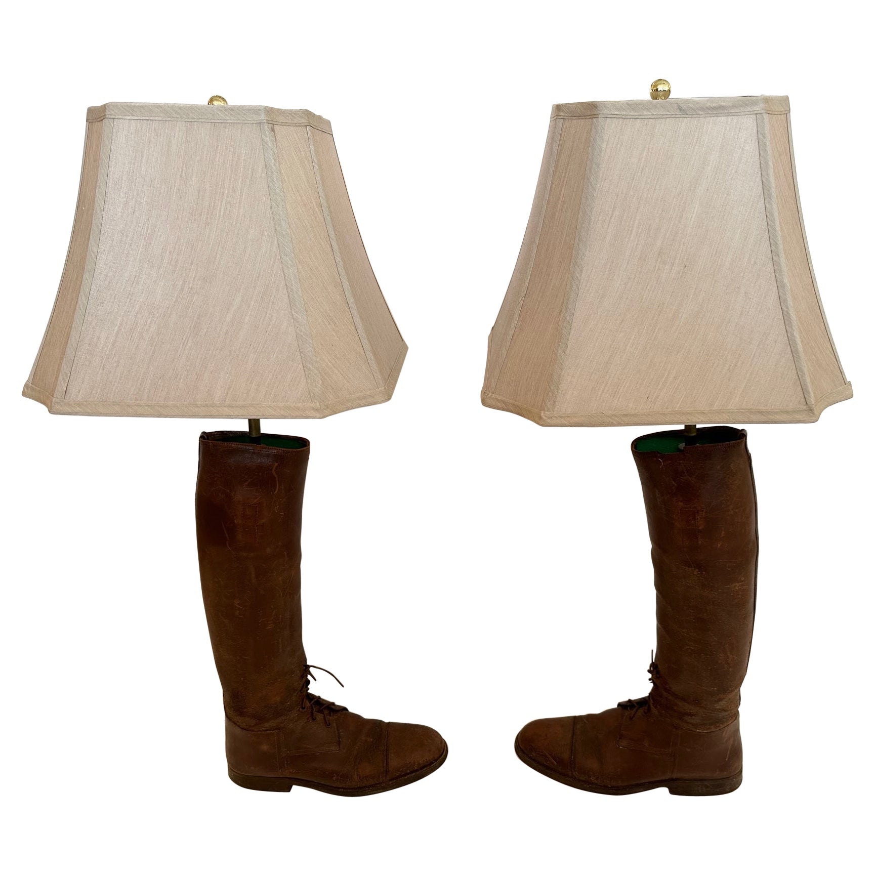 Paire de lampes de bottes d'équitation antiques personnalisées en vente