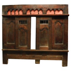 Antique Alcove (bed) in walnut with sliding doors, France