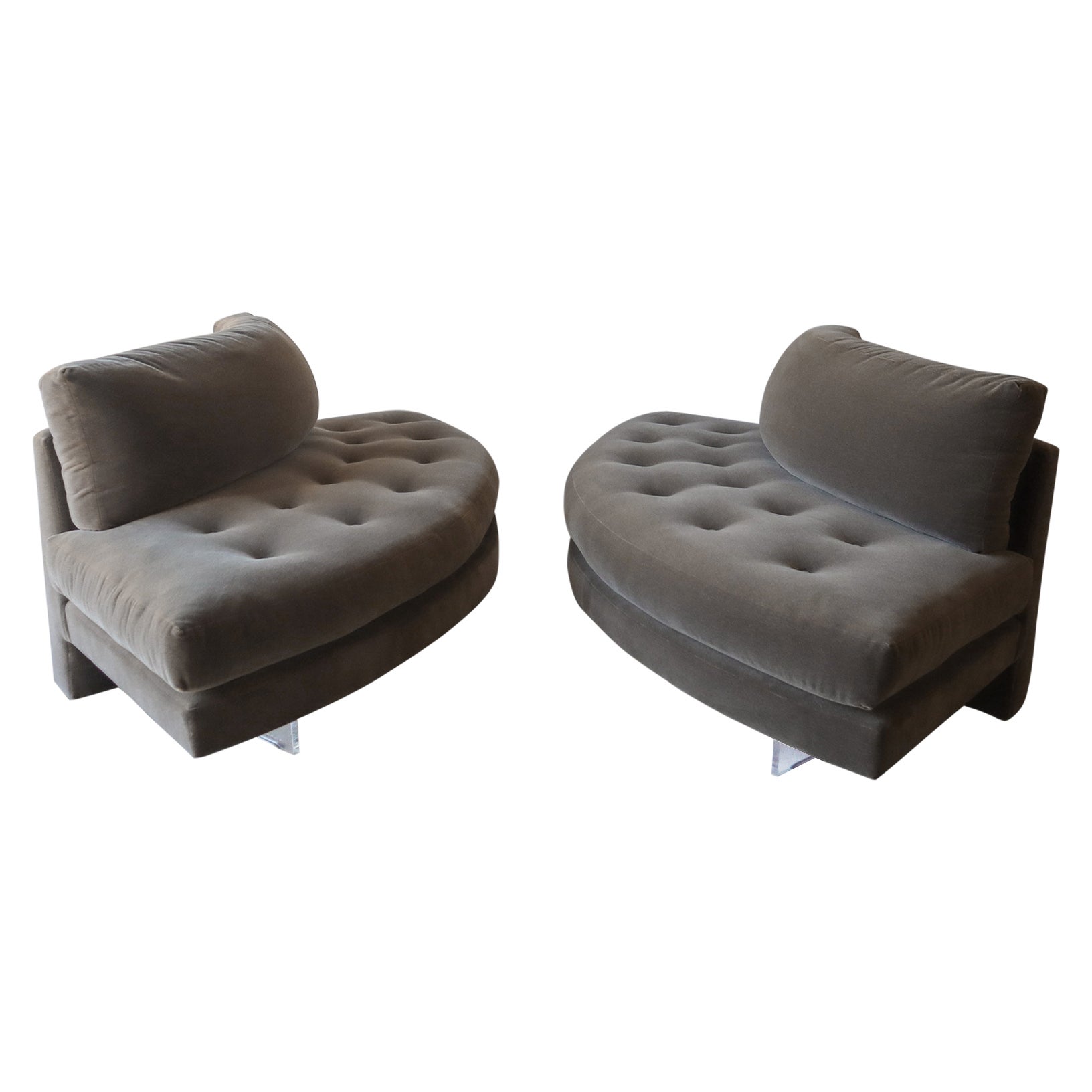 RARE Pair of Curved Omnibus Sofas by Vladimir Kagan For Sale
