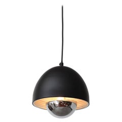 Mid-Century Louis Poulsen Style Schwarze Dome Pendelleuchte mit Chrom Diffusor