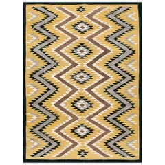 Early 20th Century American Navajo Carpet ( 5'8"x 7'10" - 173 x 239 )