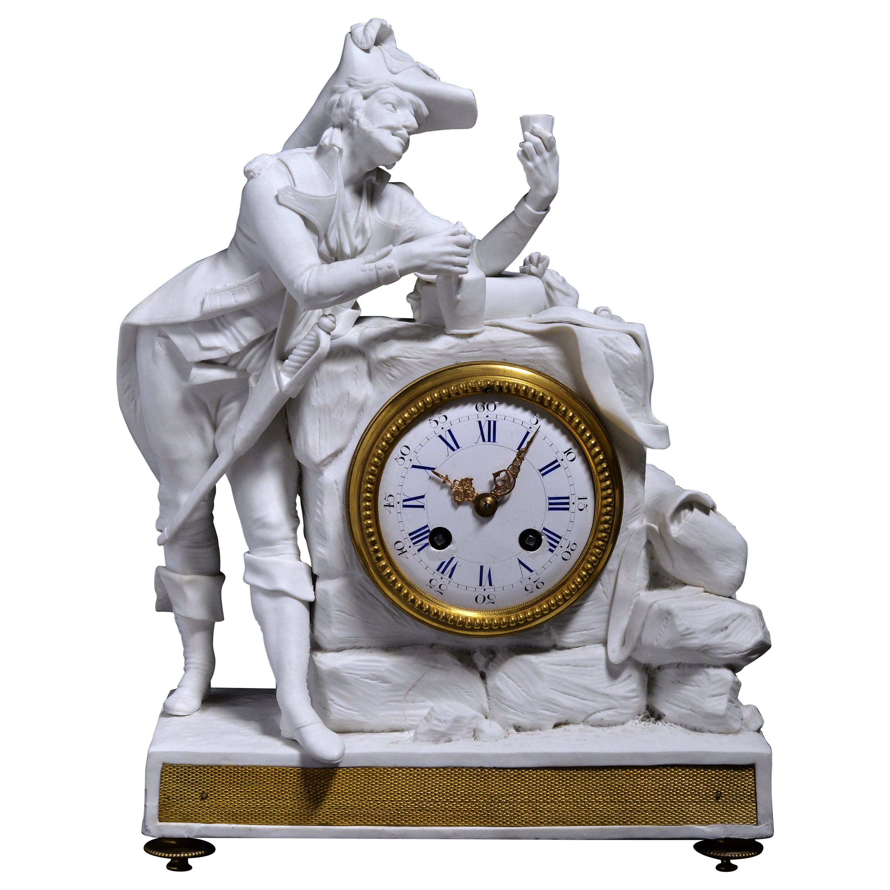Horloge figurative en porcelaine biscuit et bronze doré Officier napoléonien 19e siècle en vente